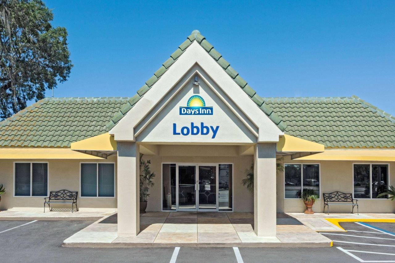Days Inn By Wyndham Port Charlotte Town Center Exterior foto